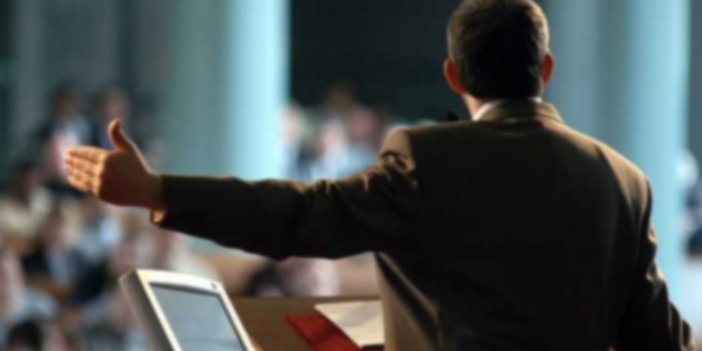 Como o seu candidato está agindo nas mídias sociais?